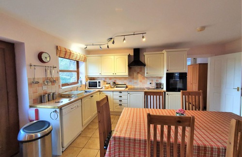 Menai Bridge Cottage | Spring Cottage (Sleeps 8)-Holiday Cottages Views Of Snowdon Range Menai Bridge
