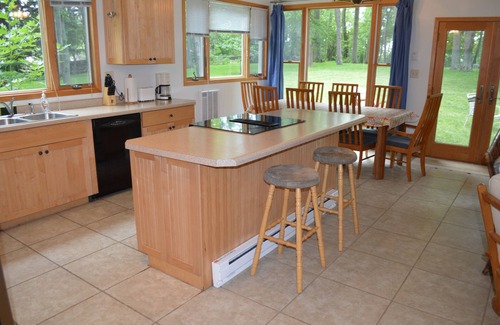 Lakeside House | *SPRING DISCOUNT!* (See description) Updated Lake House with Private Beach!