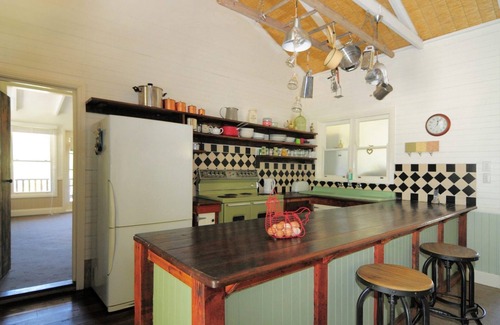 Upper Kangaroo River House | Spring Grove Dairy - Picturesque views!