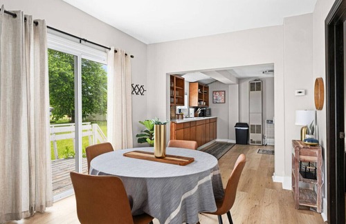 East End House | Spring Valley Cottage