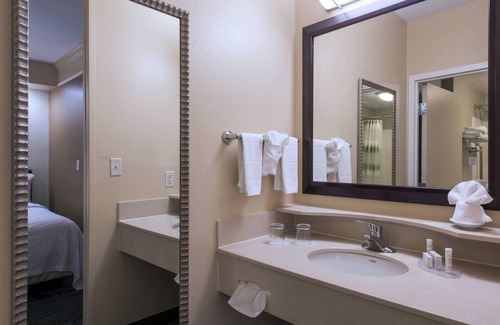 Devens Hotel | SpringHill Suites by Marriott Boston Devens Common Center