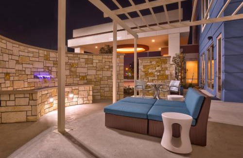 Houston Hotel | SpringHill Suites by Marriott Houston I-45 North