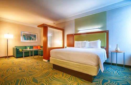North Canton Hotel | SpringHill Suites by Marriott Canton