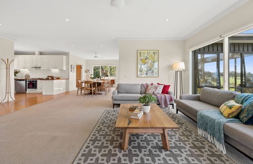 Spring Hill Other | Springhill Views-Country Retreat-sleeps12