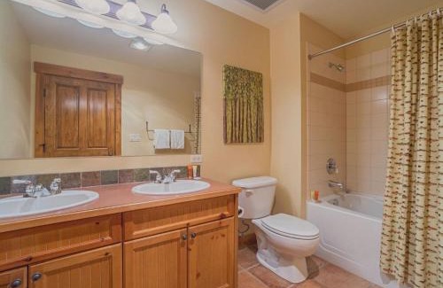 River Run Apartment | Springs Lodge 8906