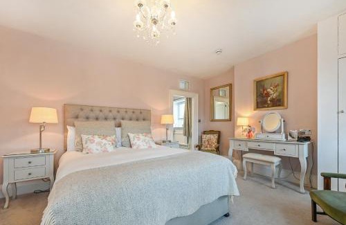 Steyning House | Springwells House