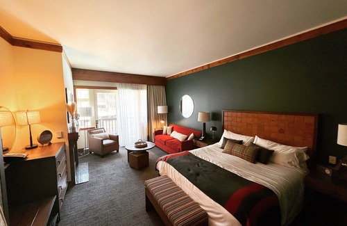 Stowe Area Hotel | Spruce Peak, Studio -Ski in -Ski out
