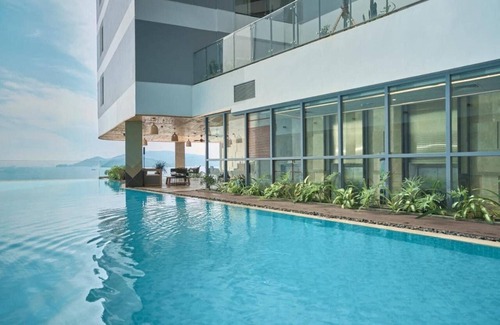 Tran Phu Beach Apartment | Square Apartment seaview with VietNam's highest rooftop pool and sky bar