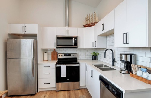 Langford Apartment | Squeaky clean brand new 2 bedroom close to major routes.