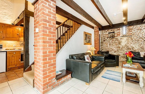 Whitchurch Canonicorum Cottage | Squirrels Barn - Thatched Dorset Cottage