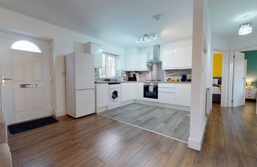 Peterborough Apartment | SRK Accommodation - Private Luxury Apartments with Parking