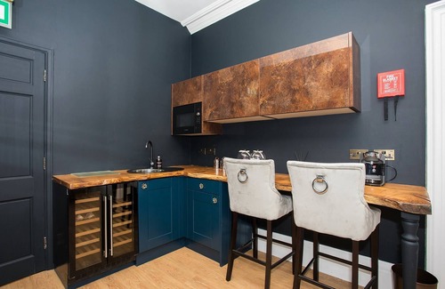 St Albans Hotel | St. Alban (Standard King Room with Shower En-suite and Cathedral View)