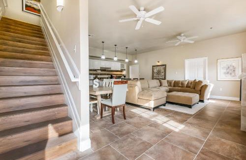 Faubourg Lafayette Apartment | St Charles Ave Urban Retreat with Luxury Amenities