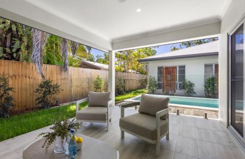 Port Douglas Villa | St Crispins Villa 2 with private heated Pool
