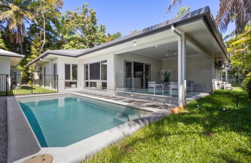 Port Douglas Villa | St Crispins Villa 2 with private heated Pool