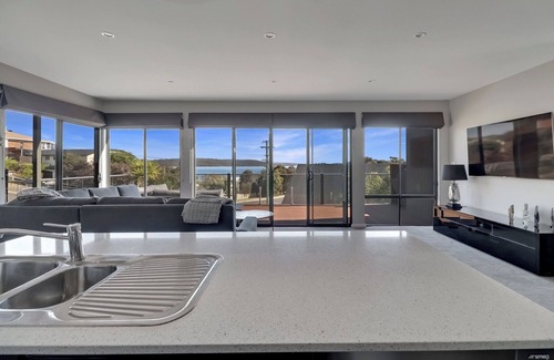 Stieglitz House | St Helens Beach House