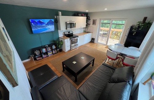 St. Johns Apartment | St. John’s/cathedral park getaway