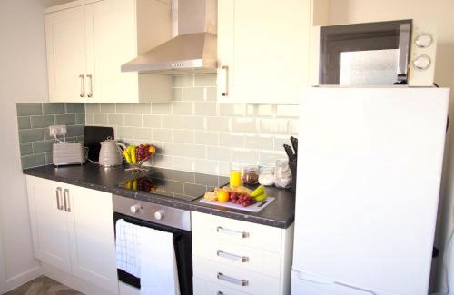 Doncaster Apartment | St Johns Hse-3BR-FREE Parking-Workers-Kitchen-WiFi-Dog Friendly