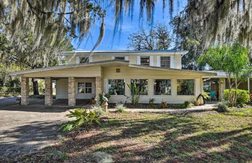 Crescent City House | St Johns River Canal Home with Grill!