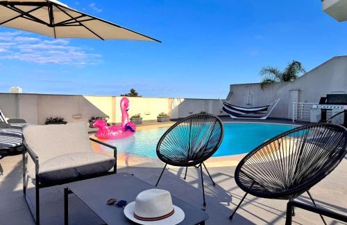 High Ridge Villa | St Julians Hillside villa with Pool
