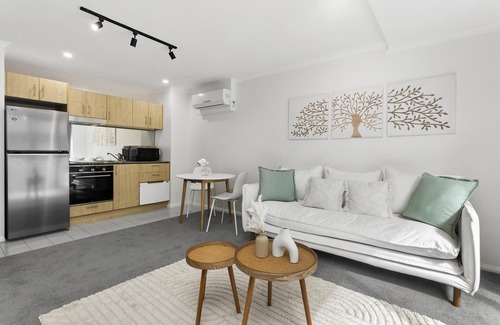 St. Leonards Apartment | St Leonards- LN405 Atchison Street - Stylish Studio with Juliet Balcony Separate Bedroom Space