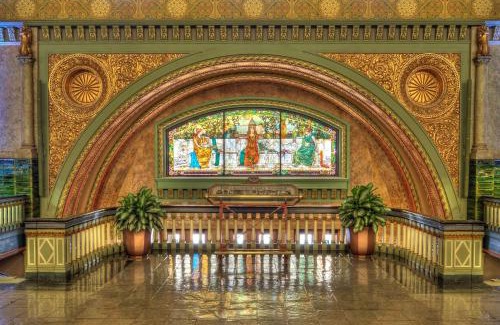 Downtown West Hotel | St. Louis Union Station Hotel, Curio Collection by Hilton