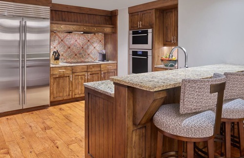 Downtown Condo | St. Regis Residence Club - luxury 2BR residence w/world-class amenities & more!