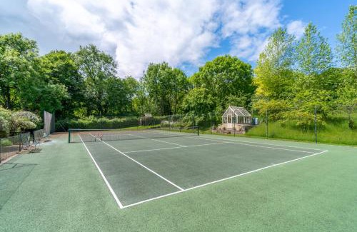 Brimpsfield House | Stable Cottage, Freams Farm