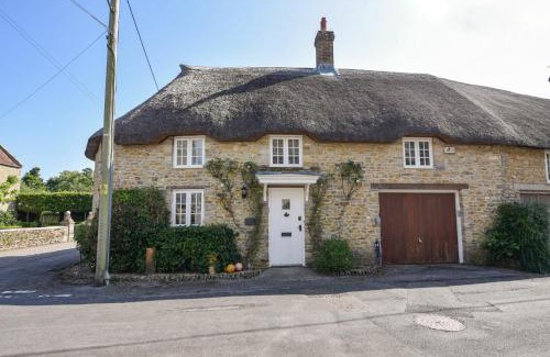 Bridport House | Stable Cottage
