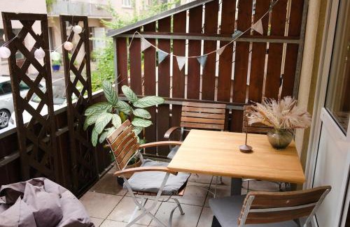Wurzburg City Centre Apartment | Stadt-Refugium mit Terrasse