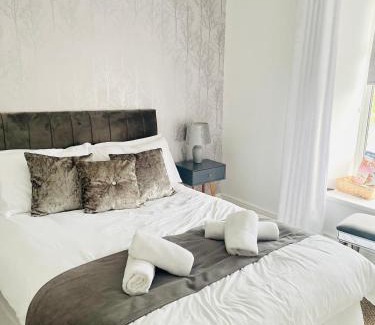 Carmel Hotel | Stag & Pheasant inn