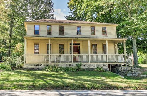 Poquetanuck Apartment | Stagecoach Inn-Historic Home with Patio by Casinos!
