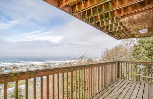 Rockaway Beach House | Stairway to Heaven at Rockaway