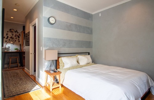Whittier House | Stand-alone guest house no common walls