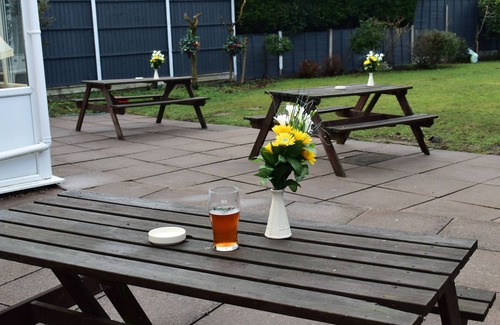 Marston Green House | Standard Double Room @ Royal Square Hotel Birmingham Airport & NEC