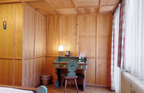 Tennenbronn Apartment | Standard Double Room with Shared Garden, Balcony and Wi-Fi
