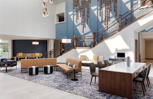 Iselin Hotel | Standard Room at Delta Hotels, Free Parking, Short Drive to Woodbridge Mall
