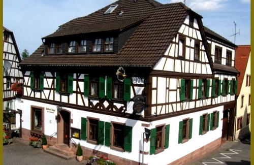 Laudenbach Cottage | Standard Room Double Bed Nr. 3 - Goldner Engel, Restaurant - Hotel - Butcher