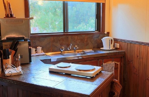 Stanley Cottage | Stanley Lakeside Spa Cabins