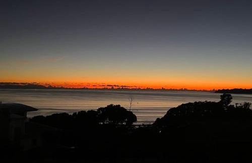 Stanmore Bay House | Stanmore Bay Log Cabin - short walk to beach