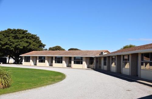 Dalrymple Hotel | Stansbury Holiday Motel