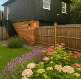 Rickling Green Apartment | Stansted Coach House