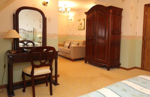 Blunsdon Hotel | Stanton House Hotel