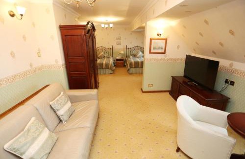 Blunsdon Hotel | Stanton House Hotel