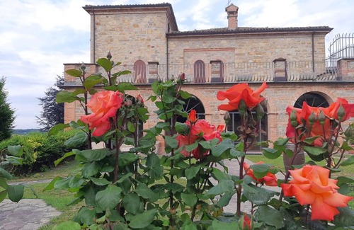 Gropparello House | Stanza doppia in Villa dell'800