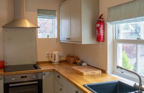 Carlton House | Stapleton/Parkgate Cottages
