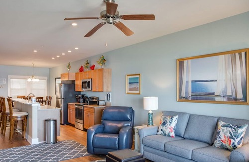 Kill Devil Hills Condo | Star of the Sea: Oceanfront Condo, Shared Pool