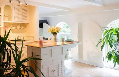 Fergusons Cove Bed & Breakfast | Star of The Sea B&B