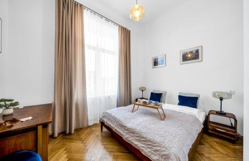 Praga Apartment | Stara Praga Apartment - Top Location, Balcony - by Rentujemy