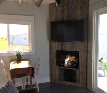 Indian Harbour Ski Chalet | Starfish Cottage